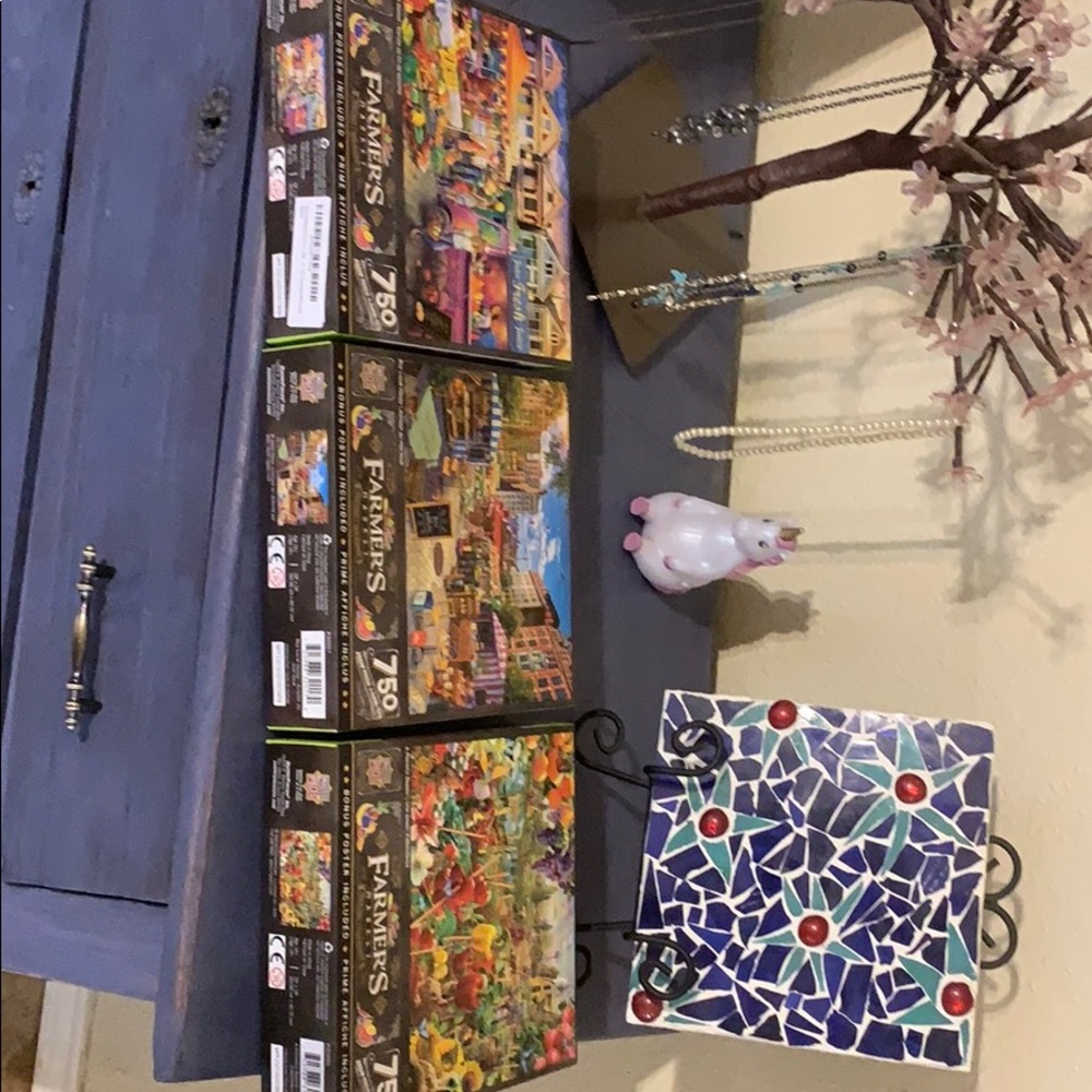 Jigsaw puzzles